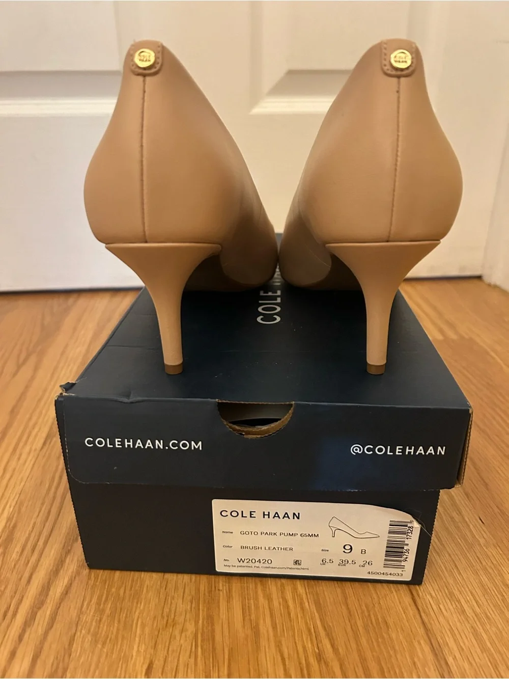 NWOT Cole Haan Beige Pointed-Toe Mid Heel Pumps